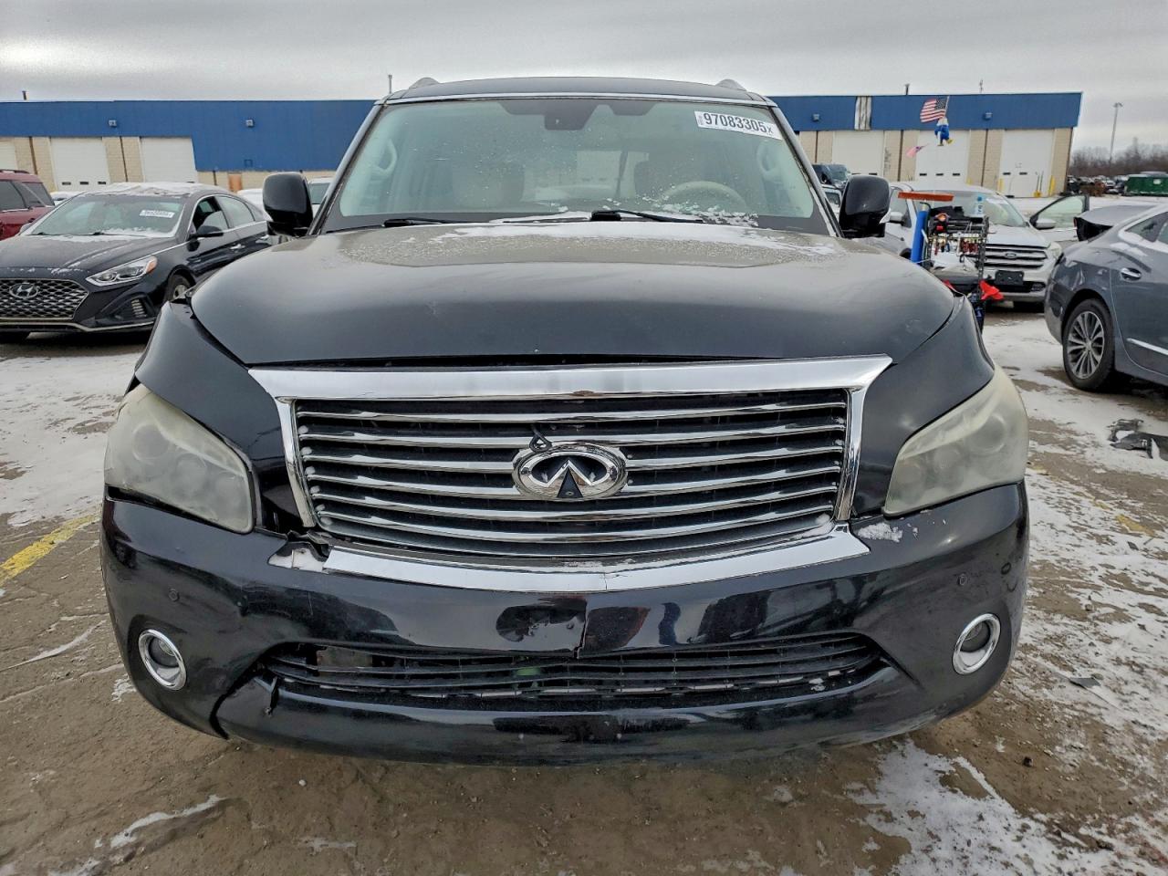 2011 INFINITI QX56 photo 13