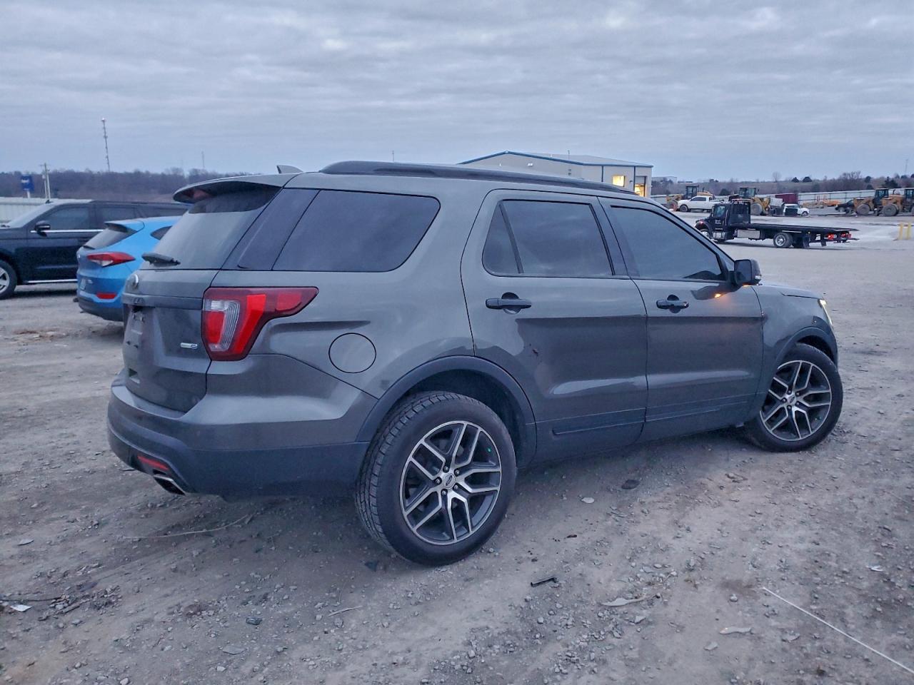 2016 FORD EXPLORER SPORT photo 3