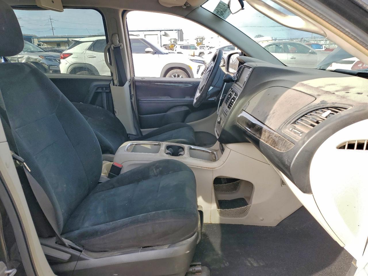 2011 DODGE GRAND CARAVAN CREW photo 7