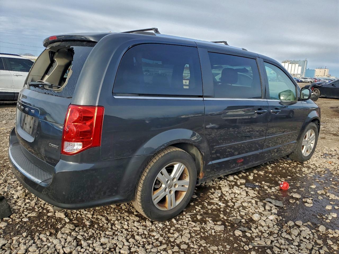 2011 DODGE GRAND CARAVAN CREW photo 3