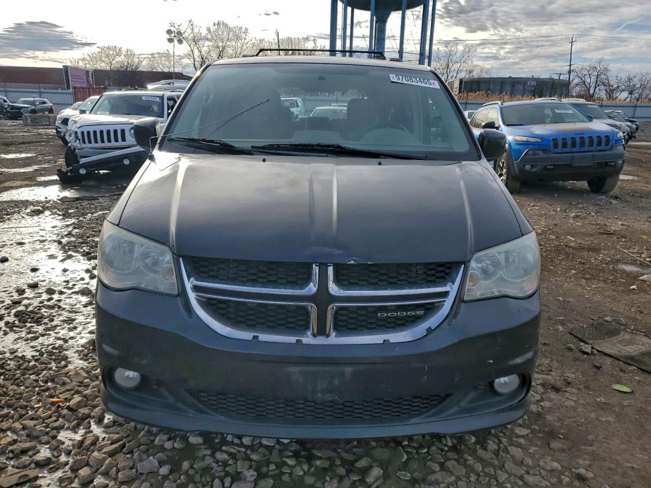 2011 DODGE GRAND CARAVAN CREW photo 5