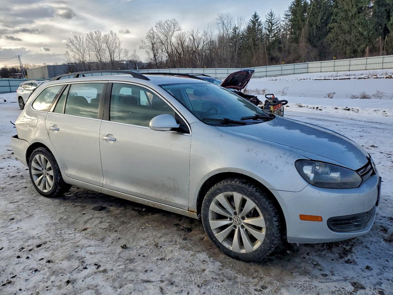 2011 VOLKSWAGEN JETTA TDI photo 4