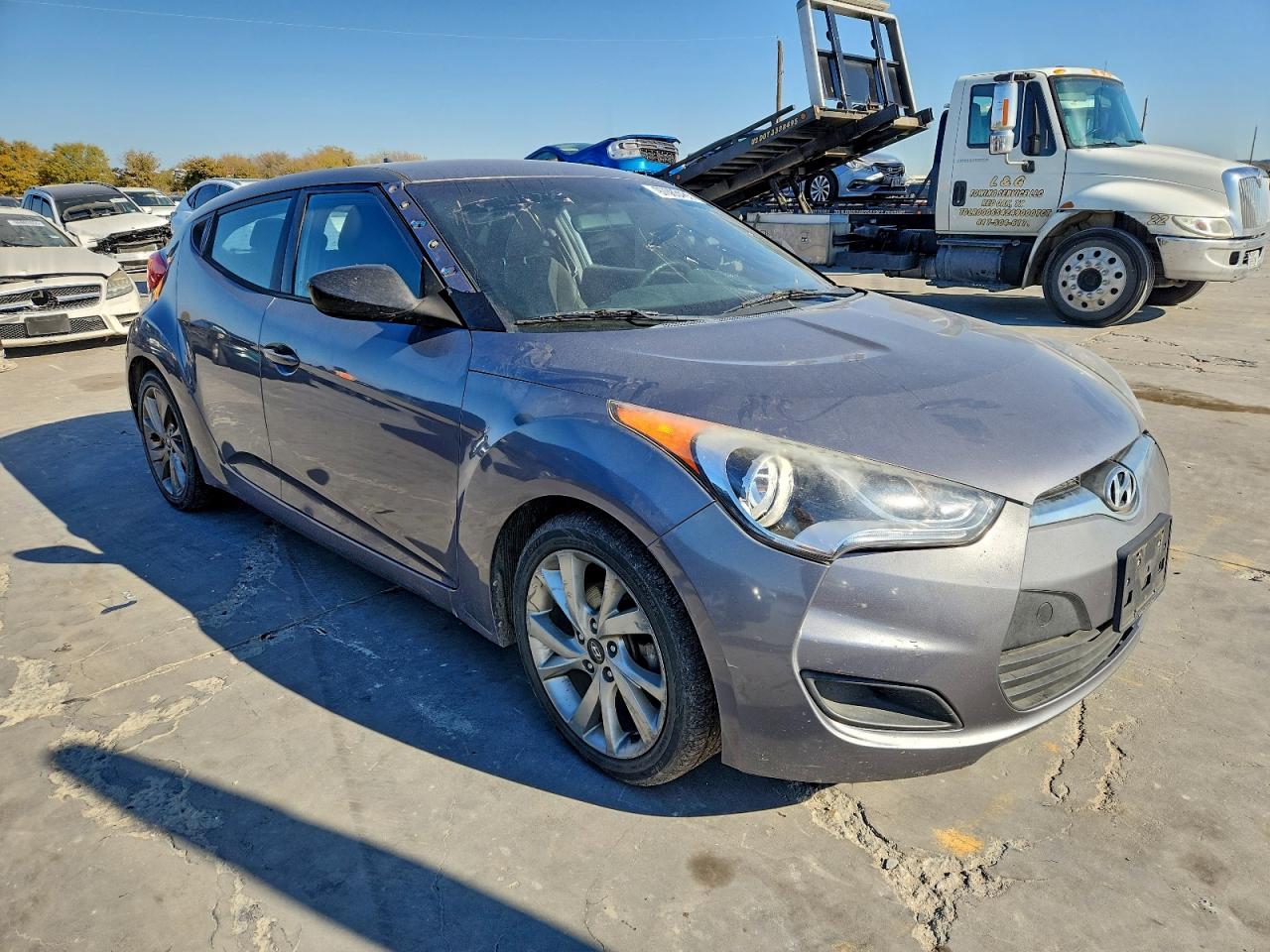 2016 HYUNDAI VELOSTER photo 7