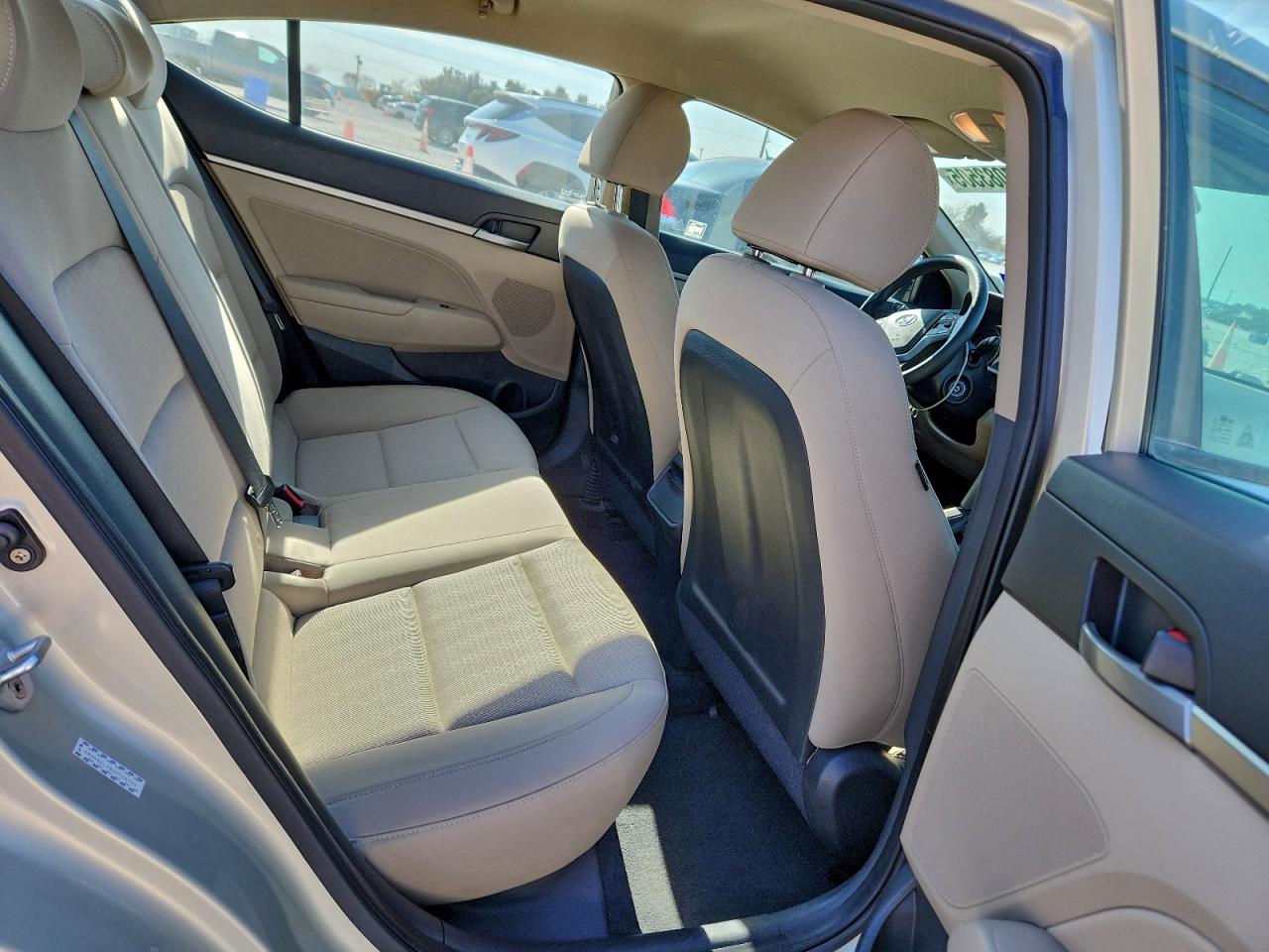 2017 HYUNDAI ELANTRA SE photo 28