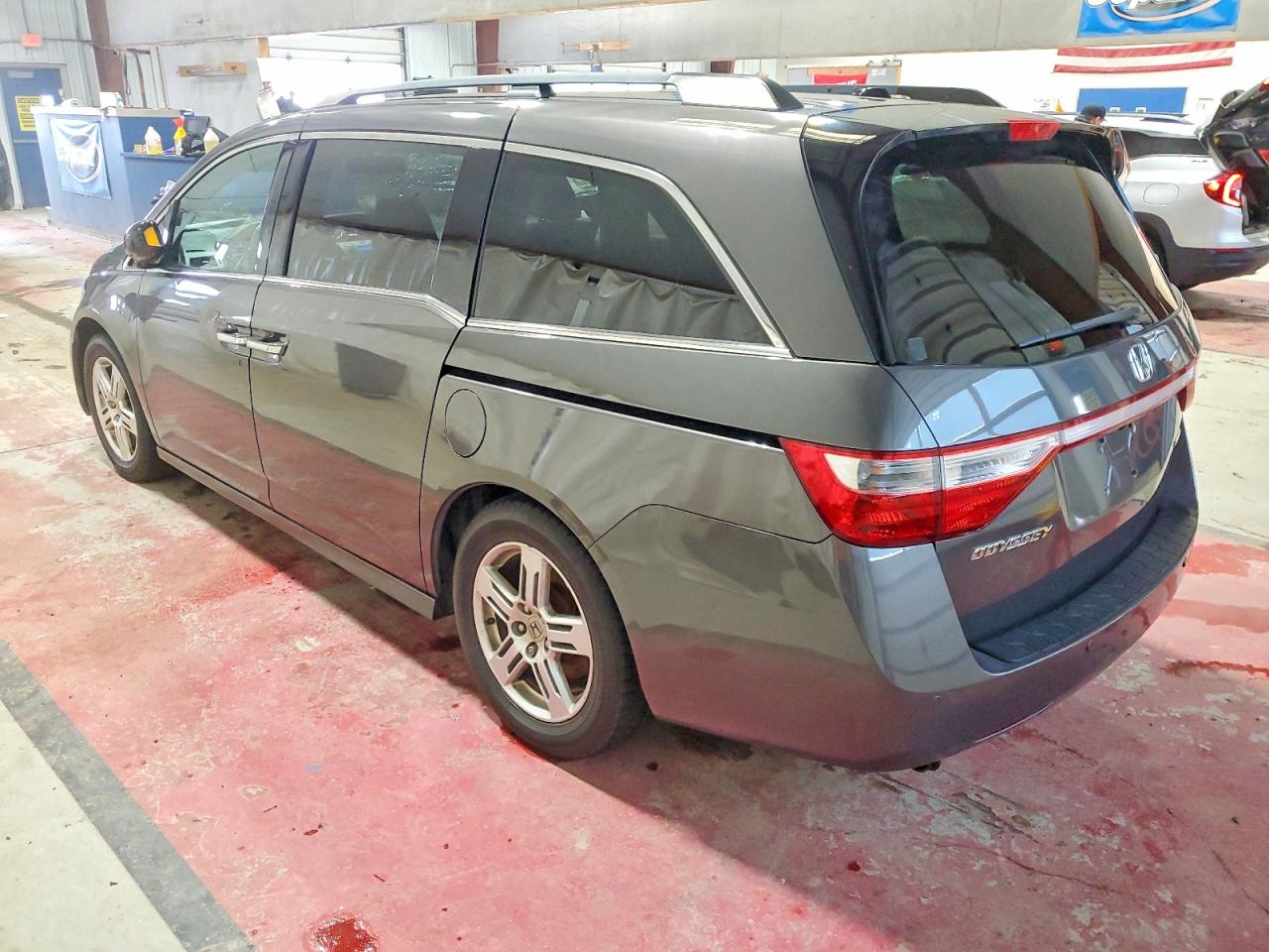2012 HONDA ODYSSEY TOURING photo 2