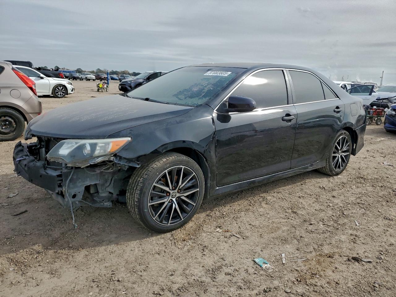 2014 TOYOTA CAMRY