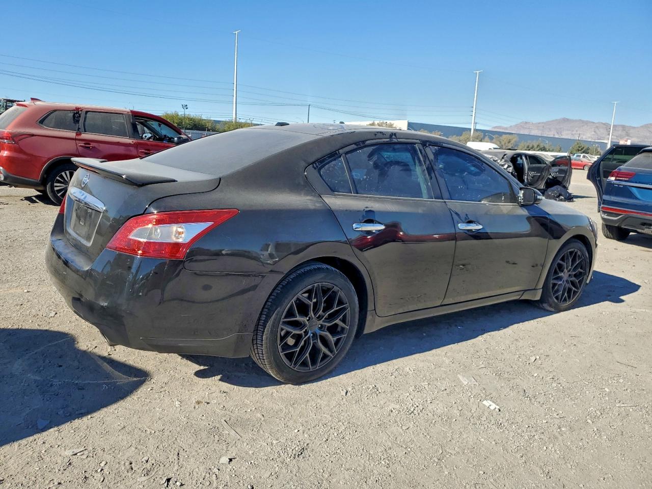 2011 NISSAN MAXIMA S photo 3