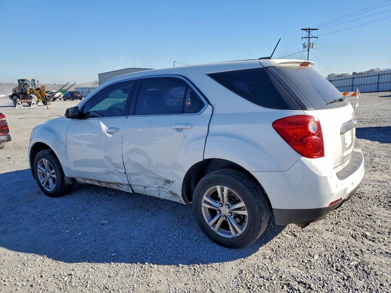 2015 CHEVROLET EQUINOX LS photo 4