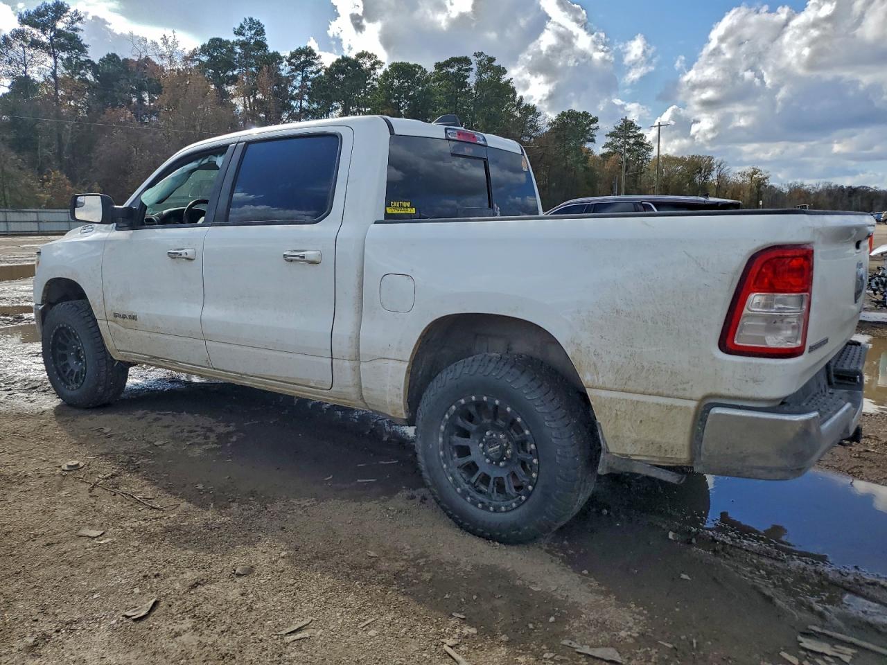 2019 RAM 1500 BIG HORN/LONE STAR photo 3