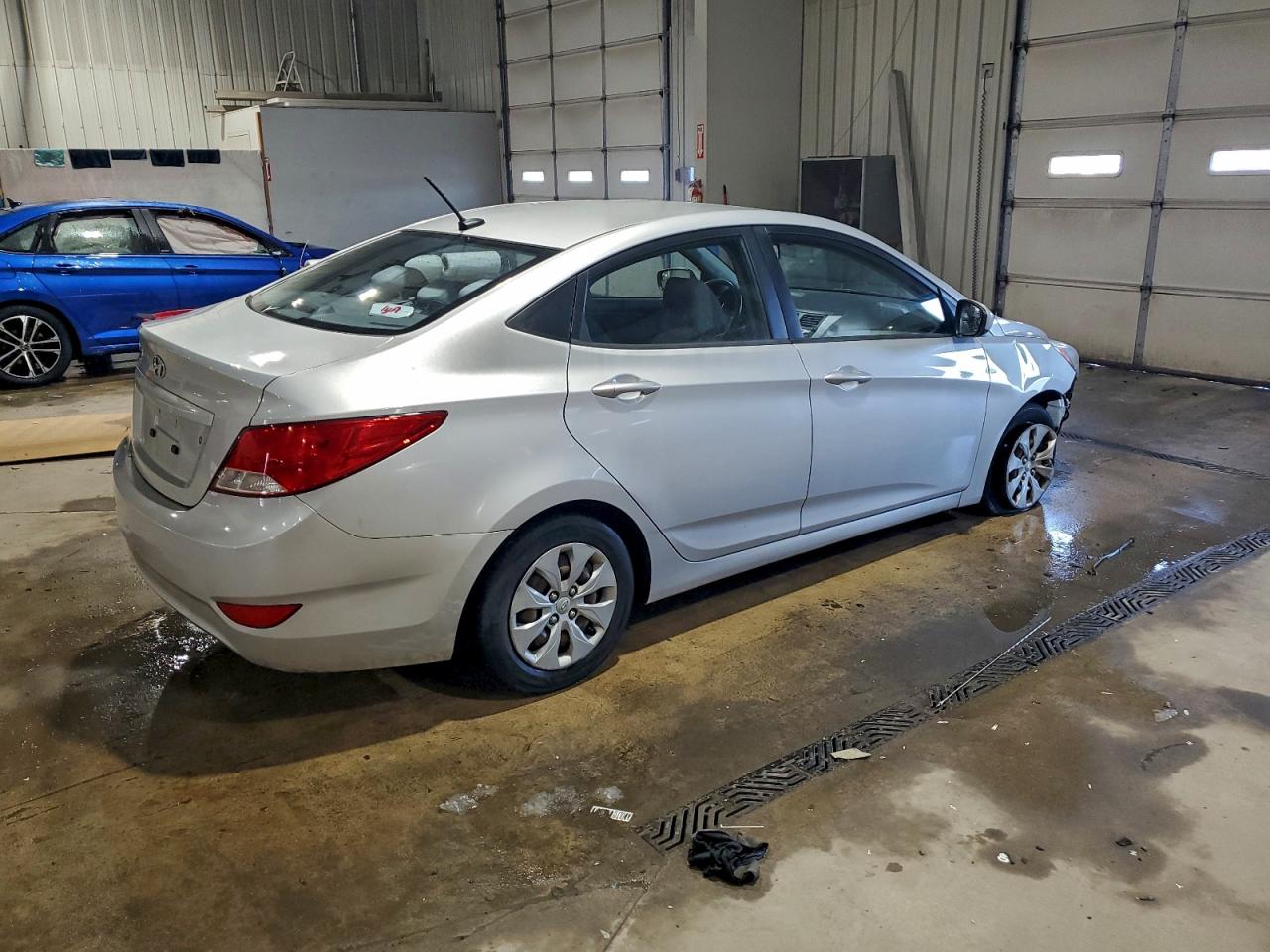 2015 HYUNDAI ACCENT GLS photo 3