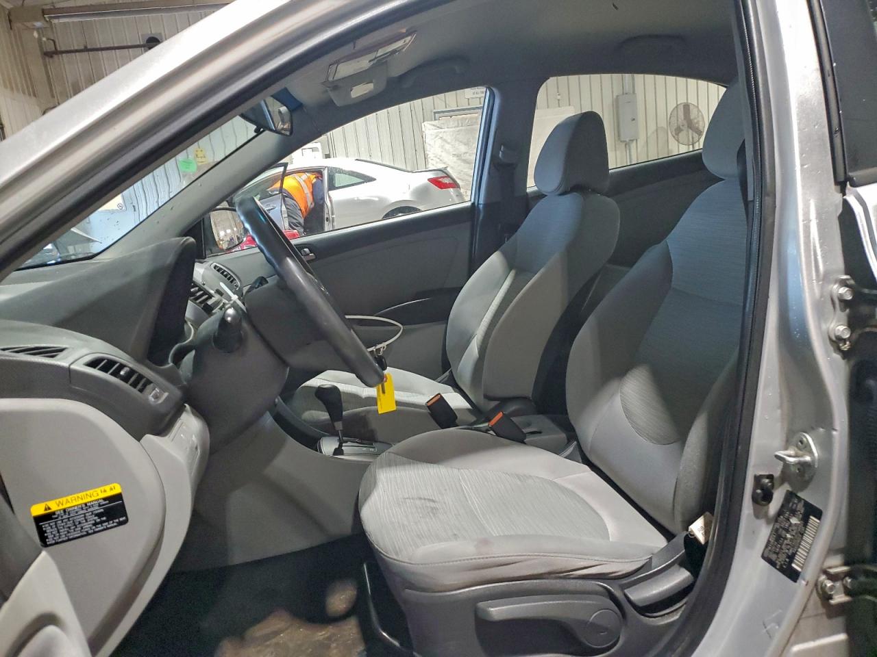 2015 HYUNDAI ACCENT GLS photo 7