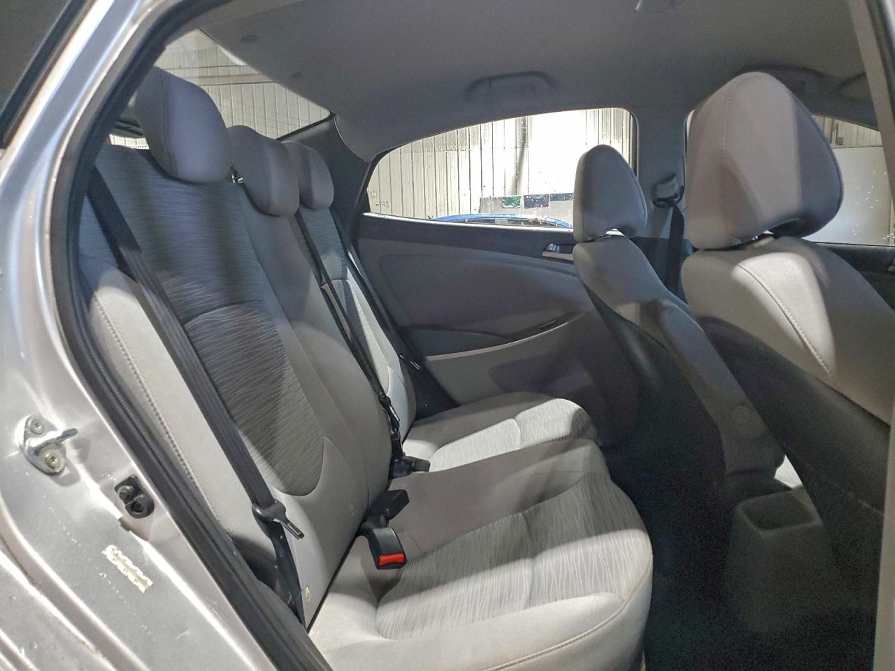 2015 HYUNDAI ACCENT GLS photo 10