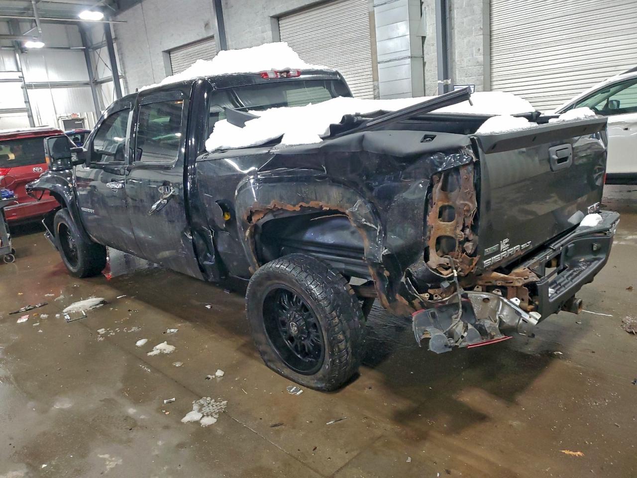 2011 GMC SIERRA K1500 SLT photo 2