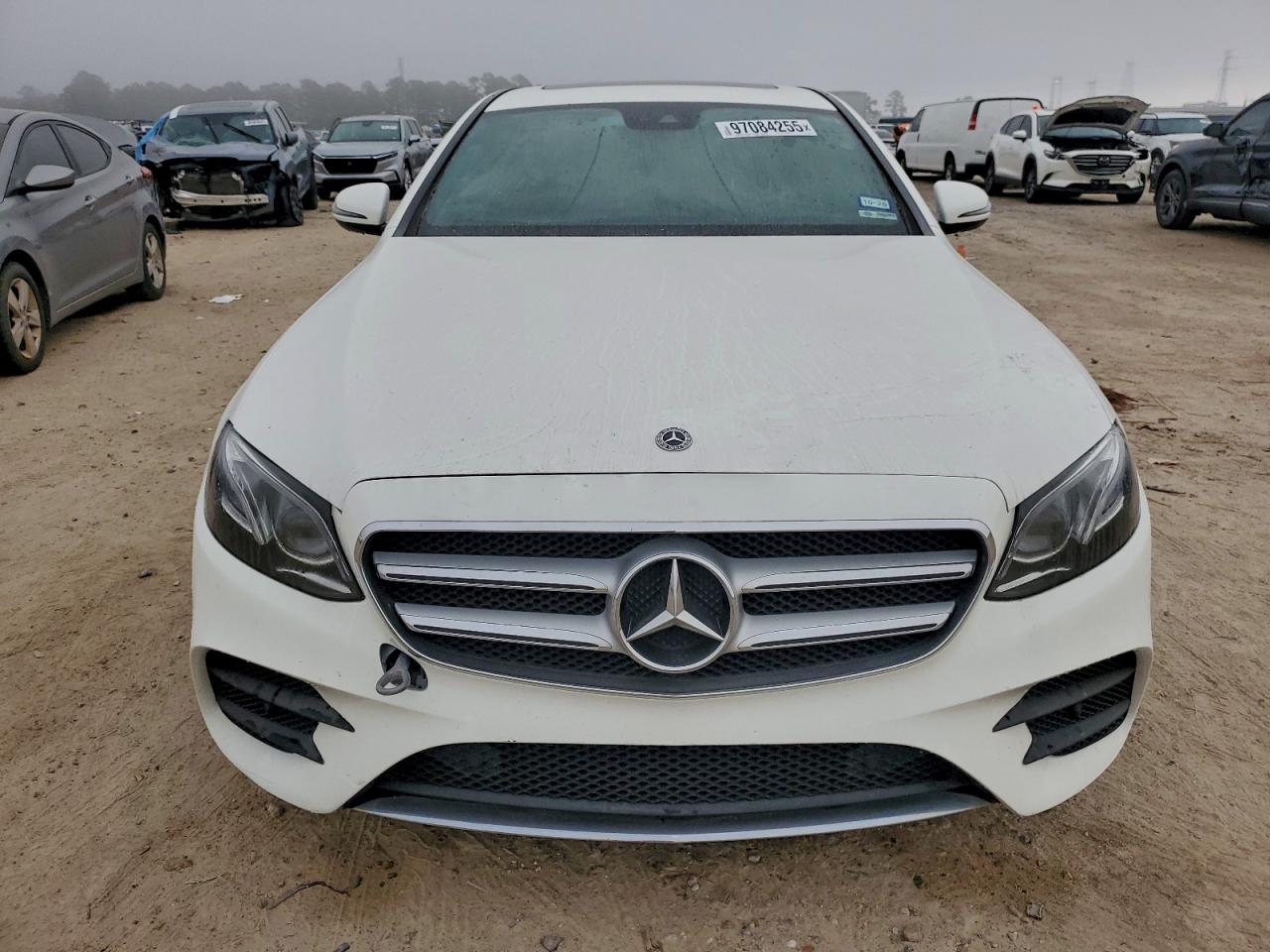 2018 MERCEDES-BENZ E 300 photo 9