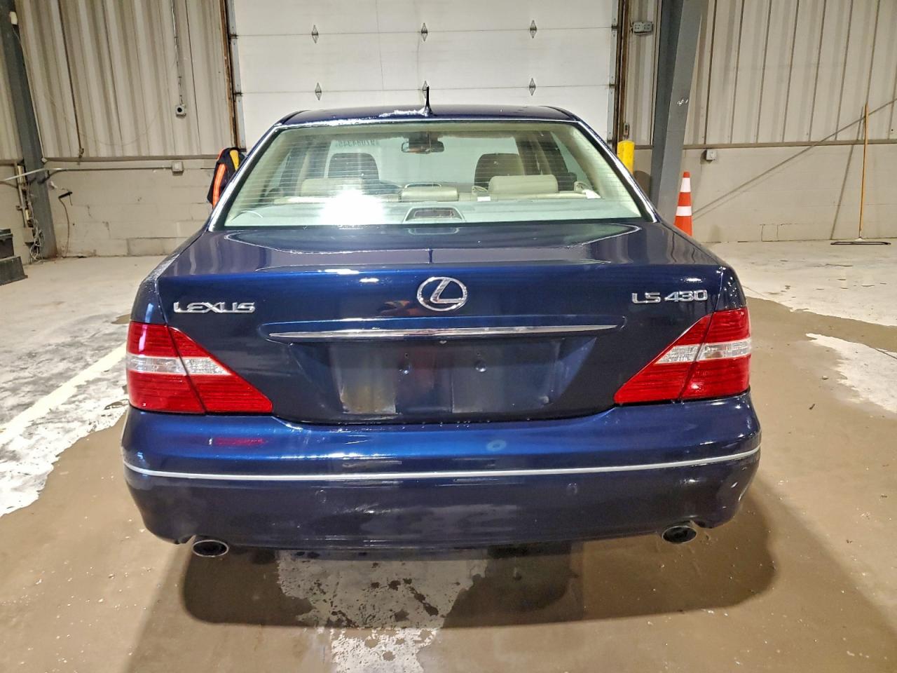 2005 LEXUS LS 430 photo 11