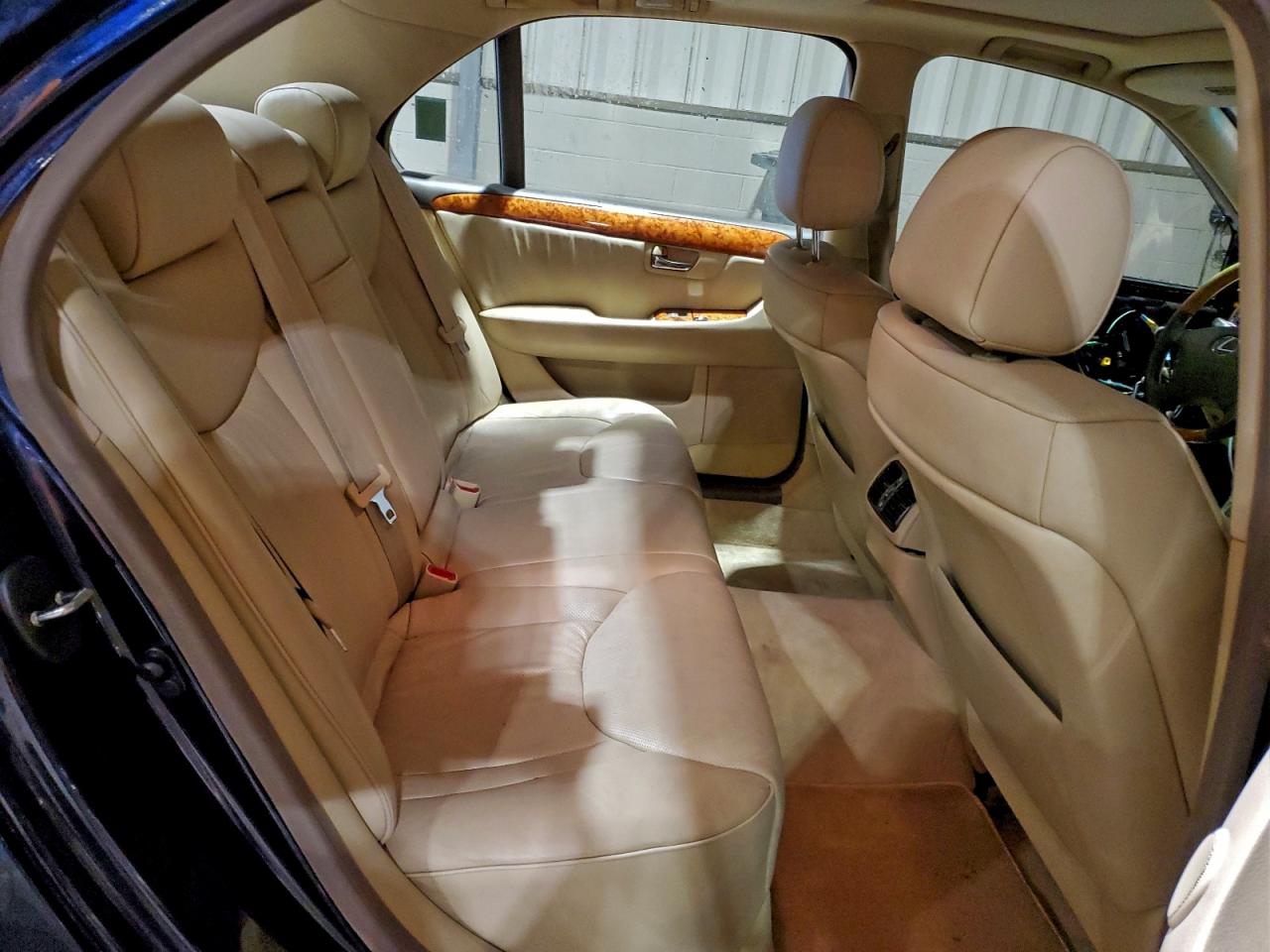 2005 LEXUS LS 430 photo 19