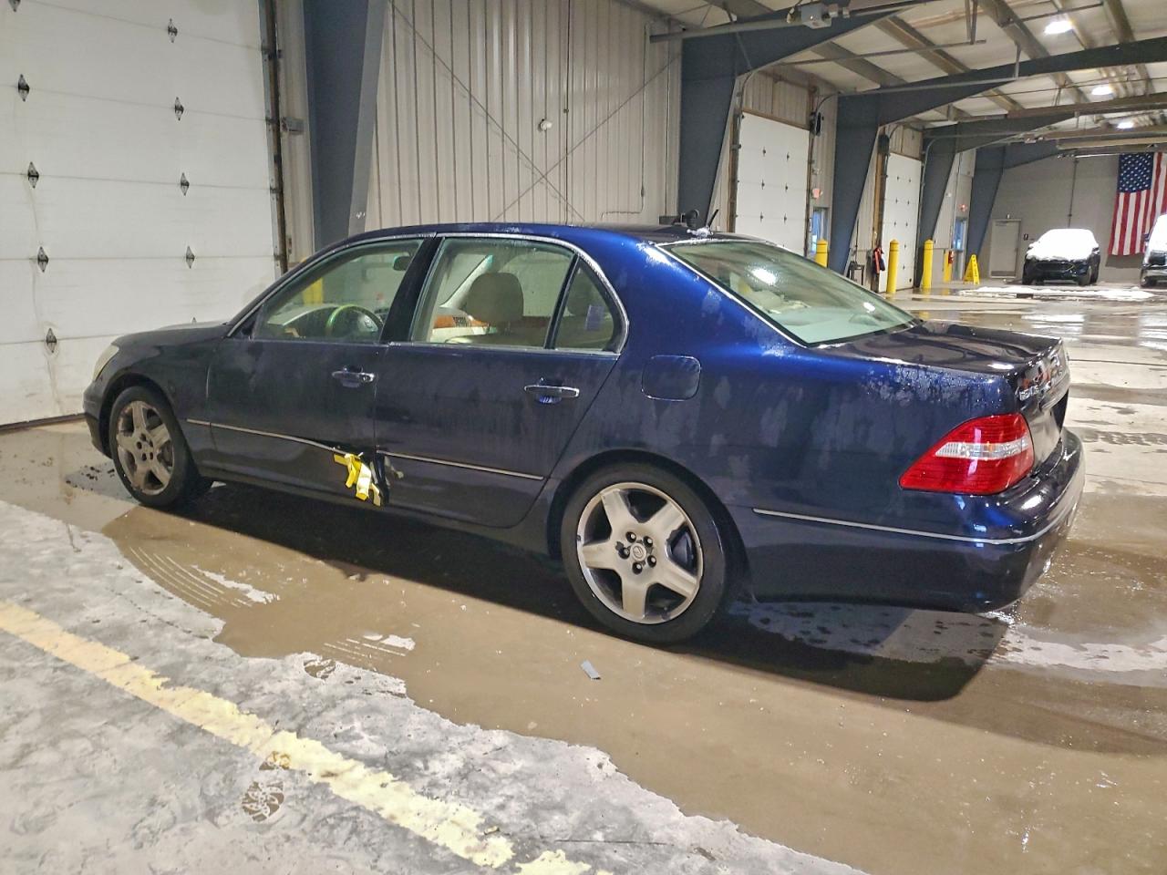 2005 LEXUS LS 430 photo 3