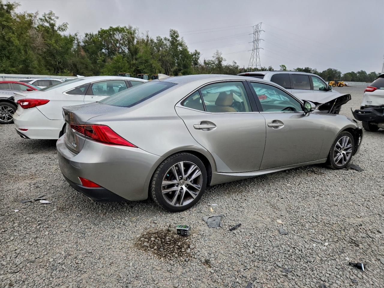 2018 LEXUS IS 300 photo 7