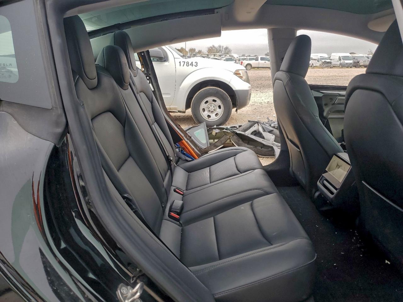 2024 TESLA MODEL 3 photo 19