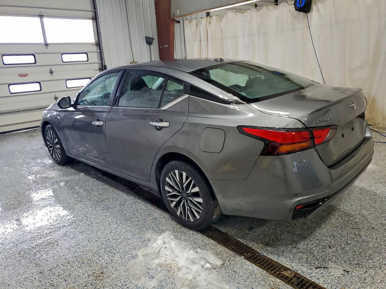 2024 NISSAN ALTIMA SV photo 2