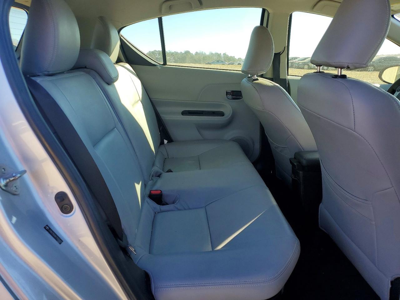 2012 TOYOTA PRIUS C photo 19