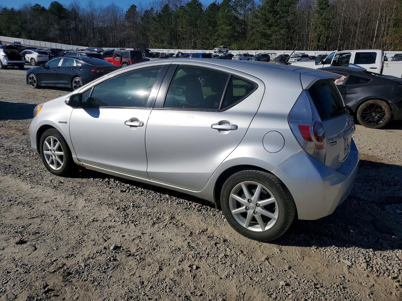 2012 TOYOTA PRIUS C photo 3