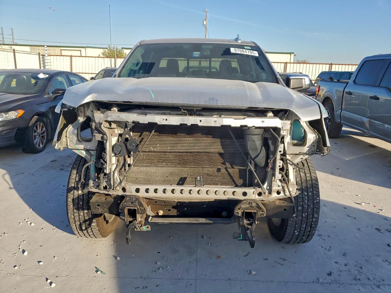 2019 GMC SIERRA K1500 SLT photo 5