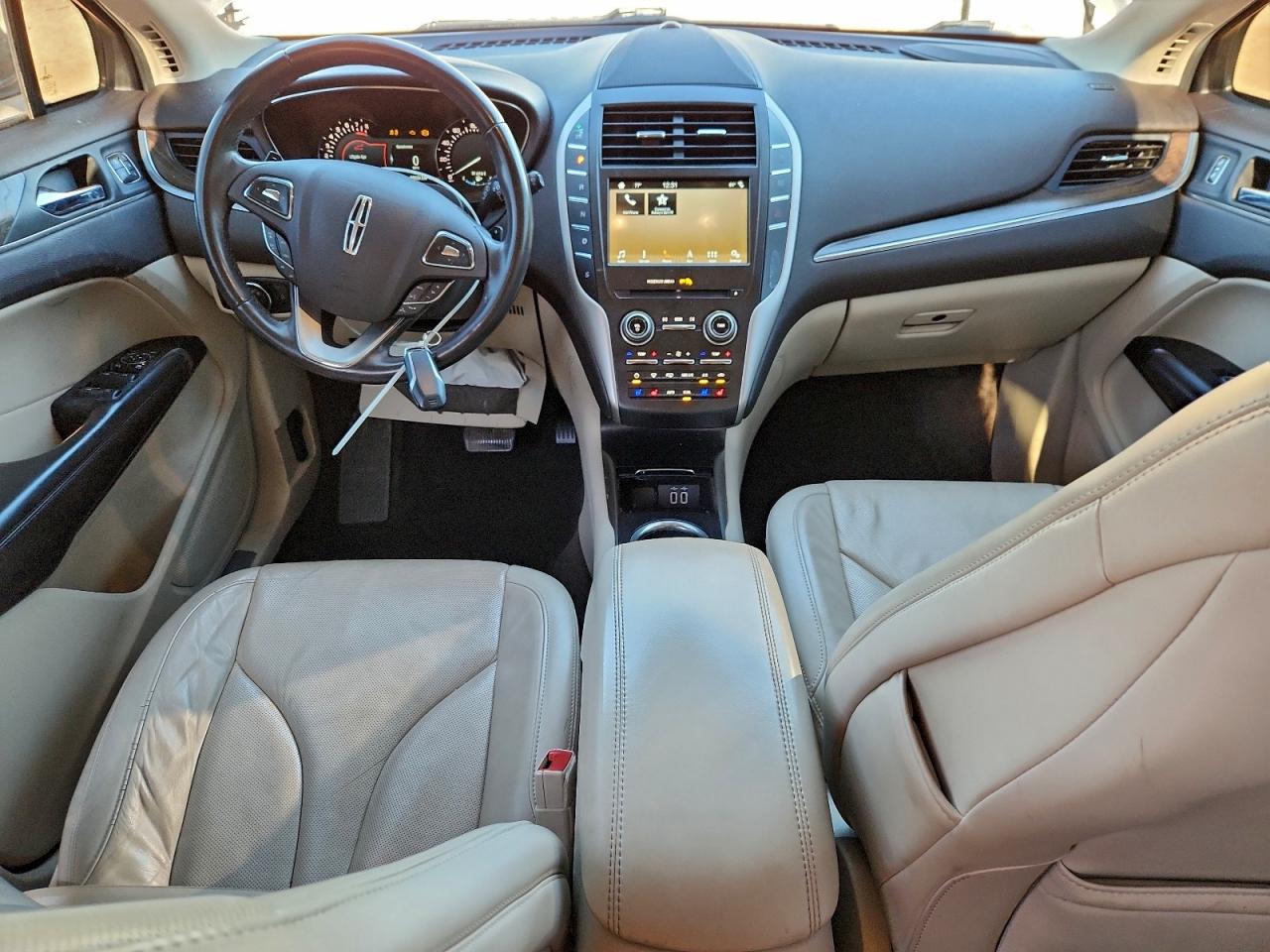 2017 LINCOLN MKC RESERVE photo 8