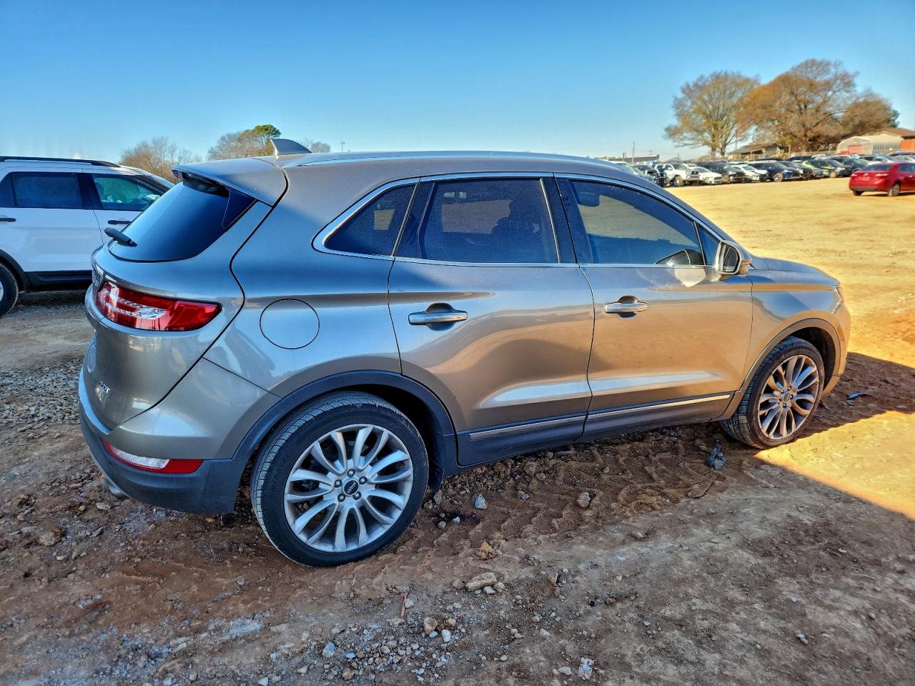 2017 LINCOLN MKC RESERVE photo 3