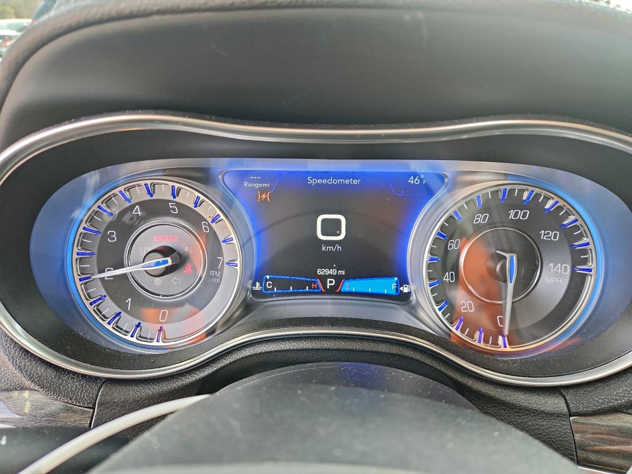2021 CHRYSLER 300 TOURING photo 9