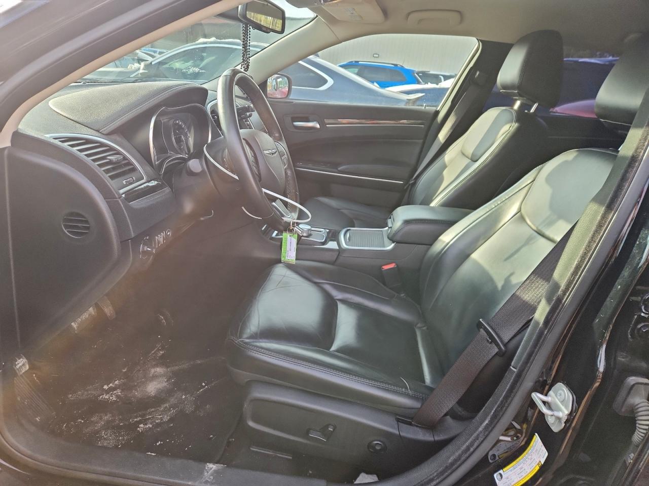 2021 CHRYSLER 300 TOURING photo 7
