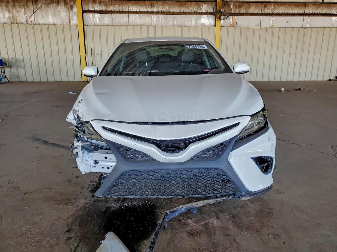 2018 TOYOTA CAMRY L photo 5
