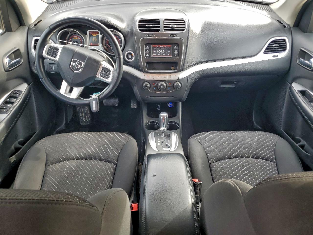 2018 DODGE JOURNEY SE photo 8