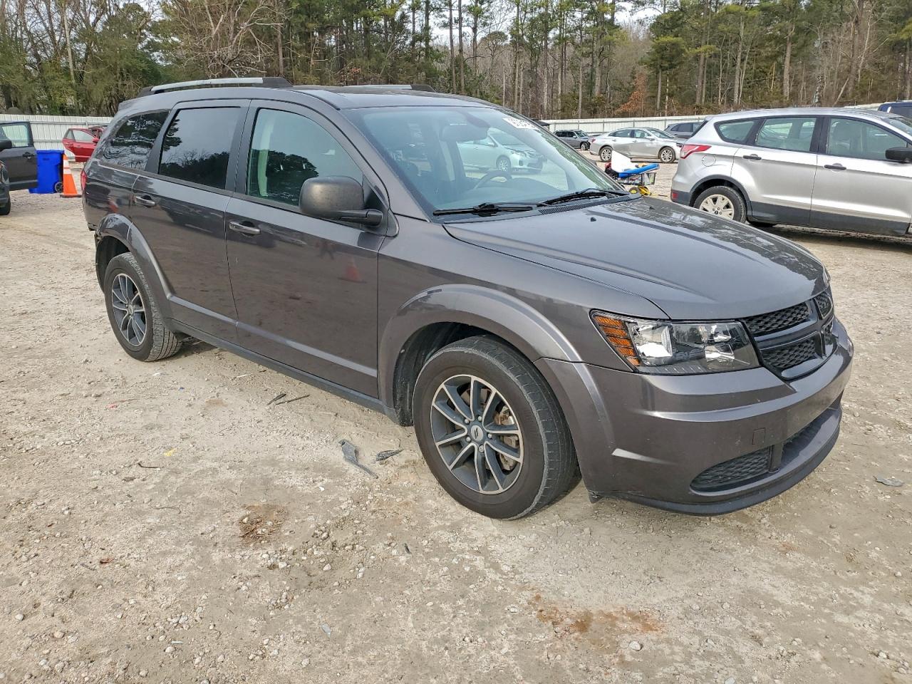 2018 DODGE JOURNEY SE photo 4