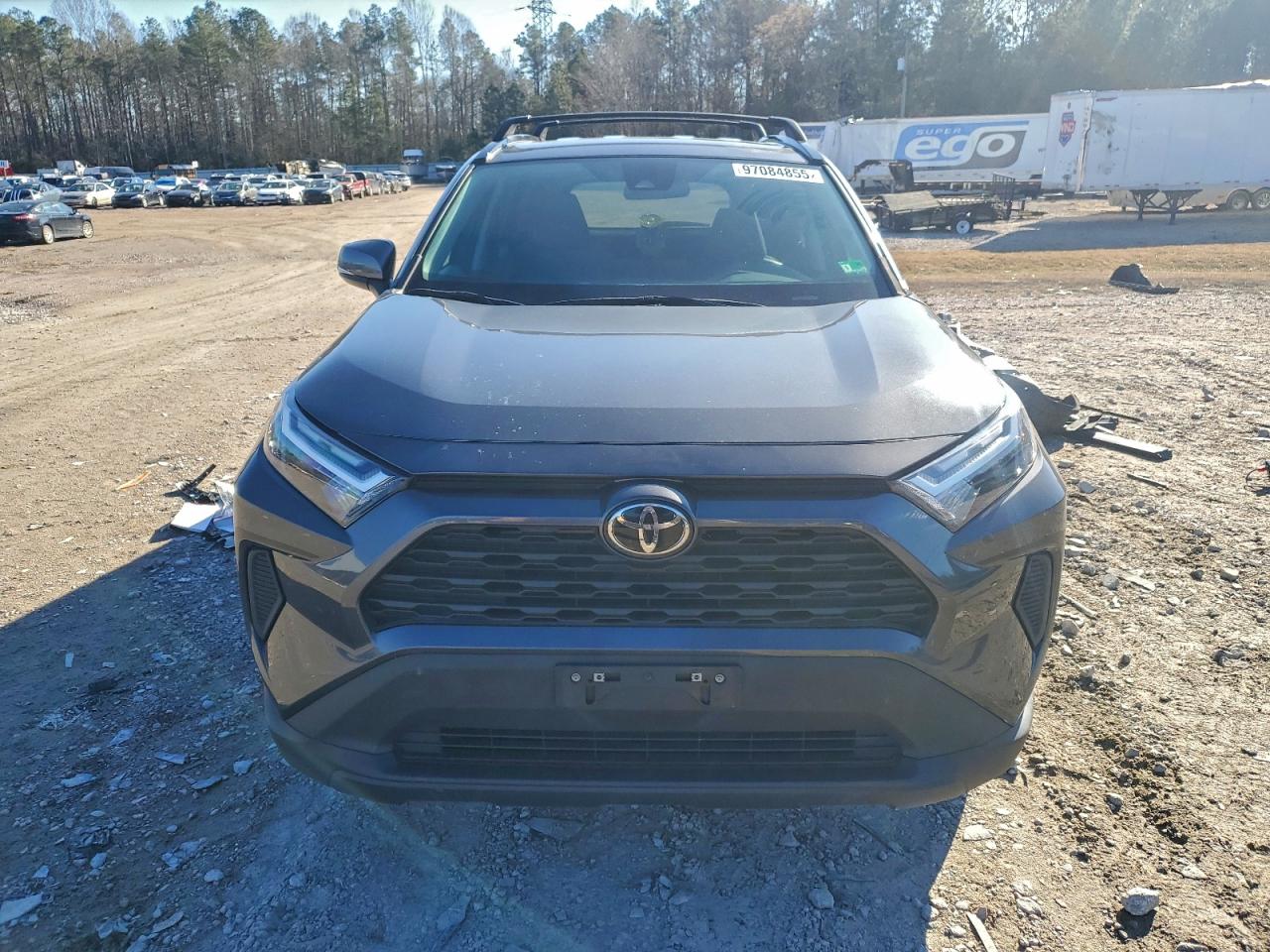 2022 TOYOTA RAV4 XLE photo 5