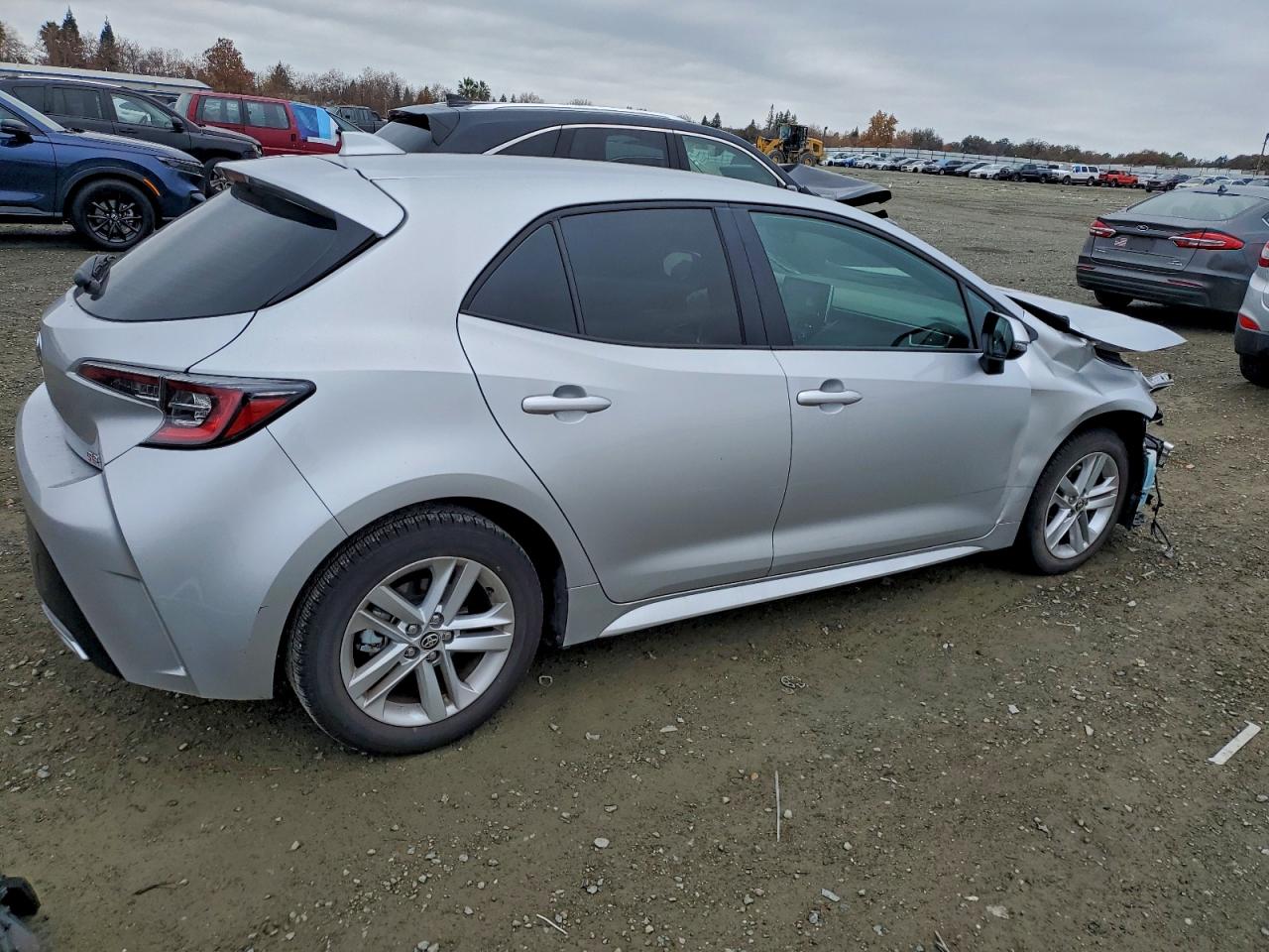 2021 TOYOTA COROLLA SE photo 3