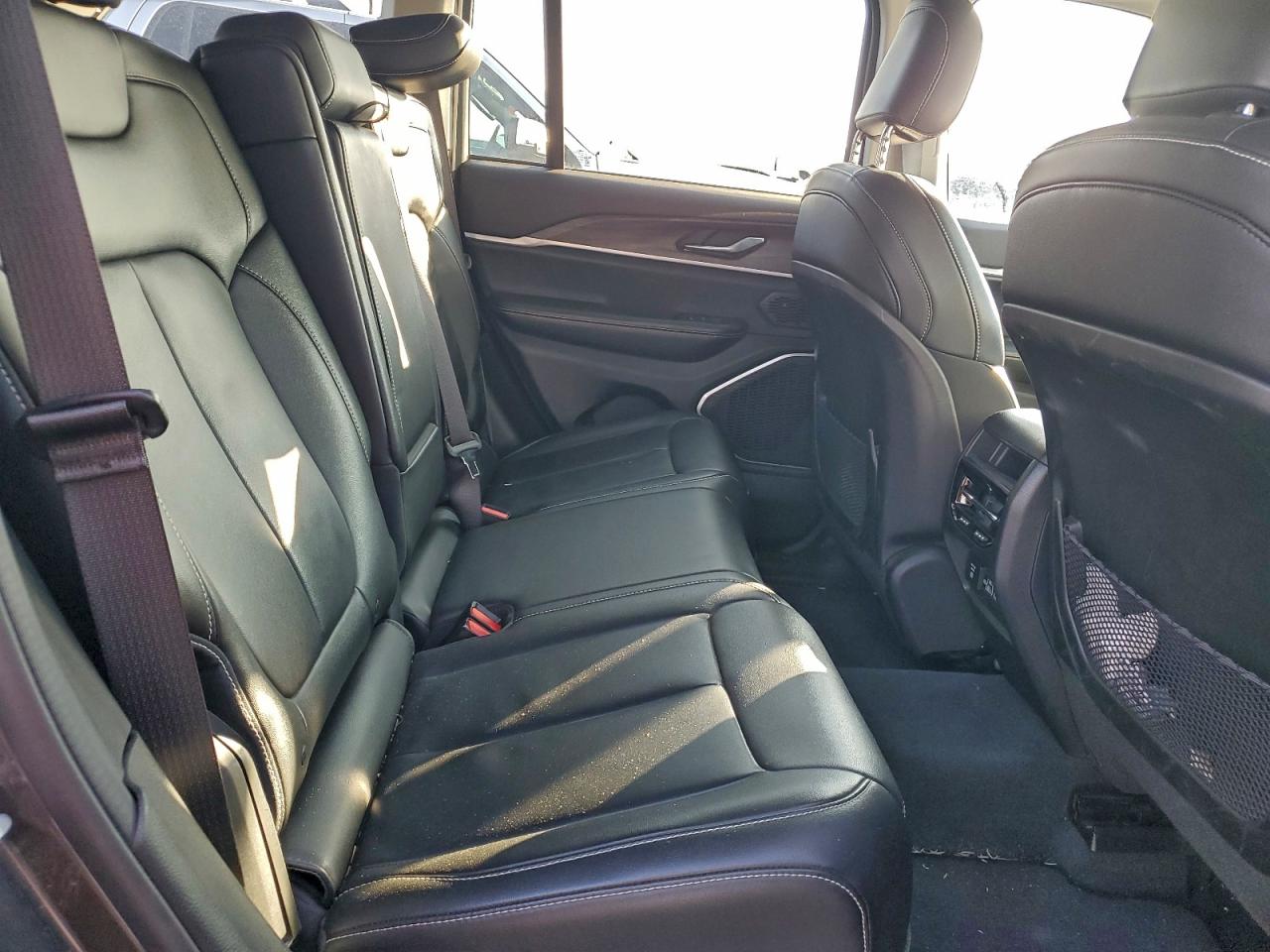 2022 JEEP GRAND CHEROKEE LIMITED photo 11