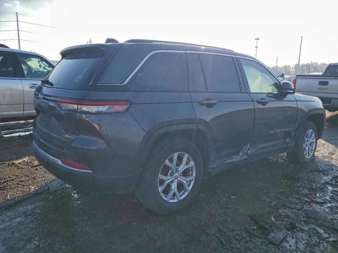 2022 JEEP GRAND CHEROKEE LIMITED photo 3