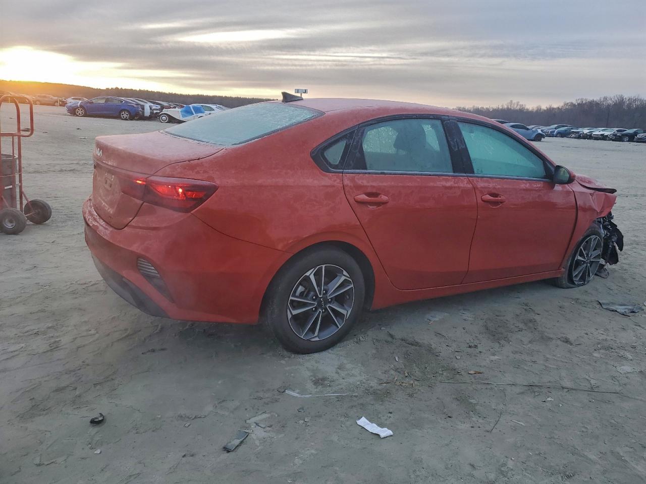 2023 KIA FORTE LX photo 5