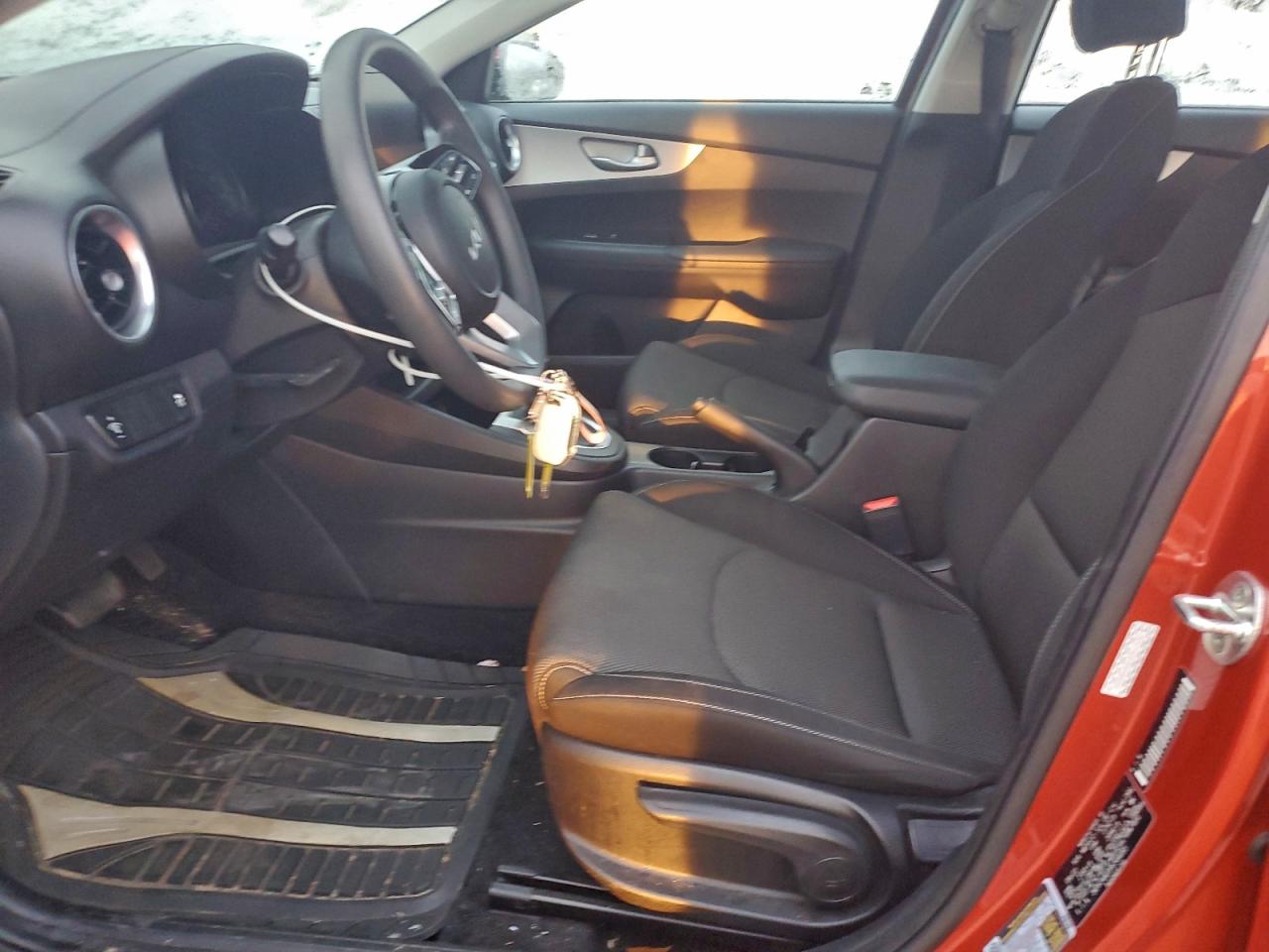 2023 KIA FORTE LX photo 13