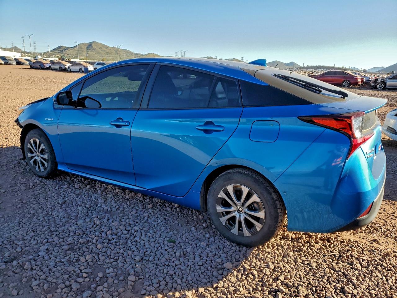 2019 TOYOTA PRIUS photo 4