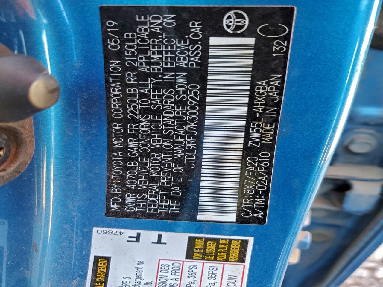 2019 TOYOTA PRIUS photo 34