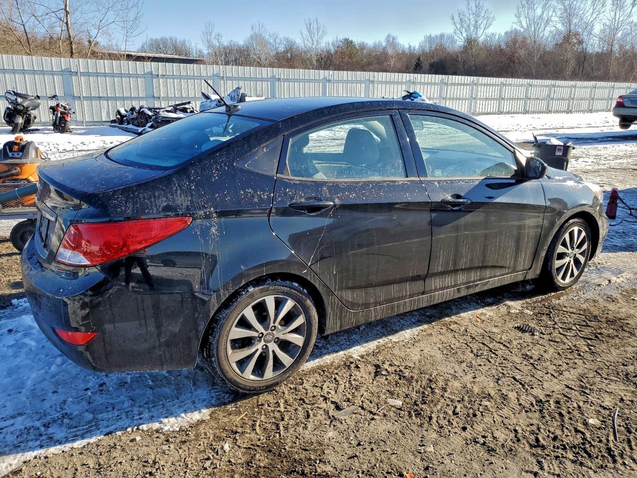 2017 HYUNDAI ACCENT SE photo 5
