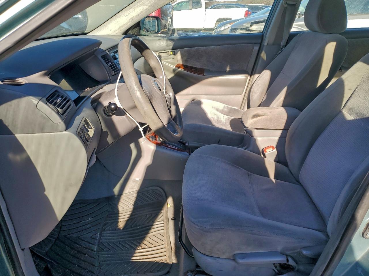 2006 TOYOTA COROLLA CE photo 19