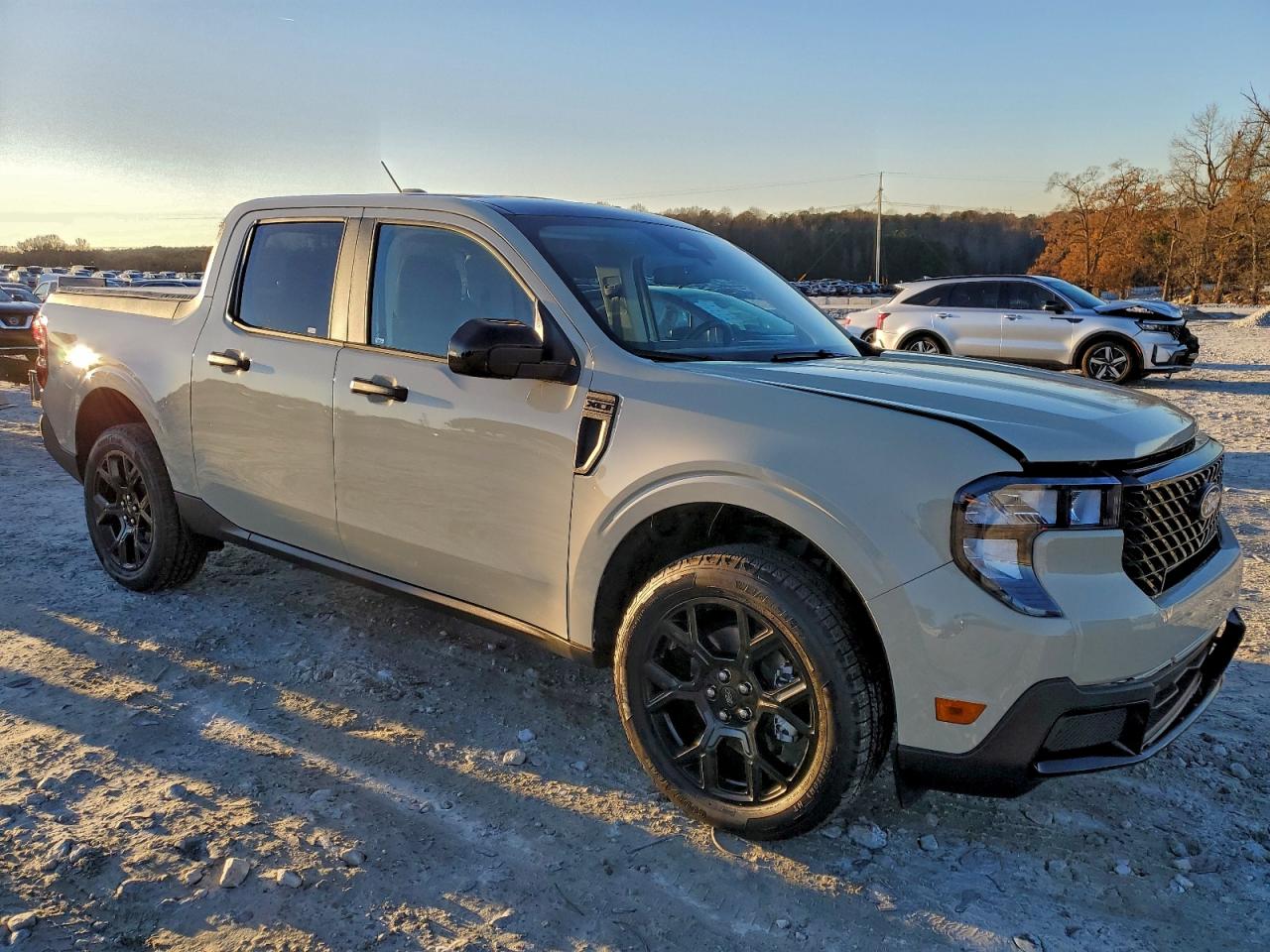 2025 FORD MAVERICK XLT photo 4