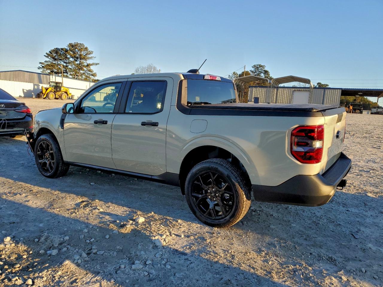 2025 FORD MAVERICK XLT photo 2
