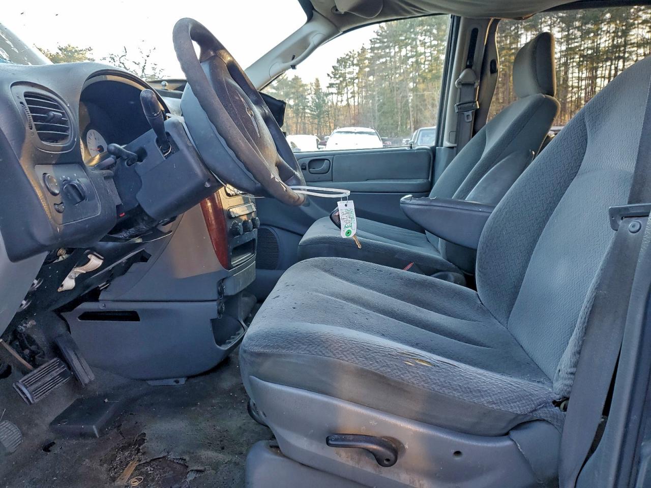 2005 CHRYSLER TOWN & COUNTRY LX photo 7