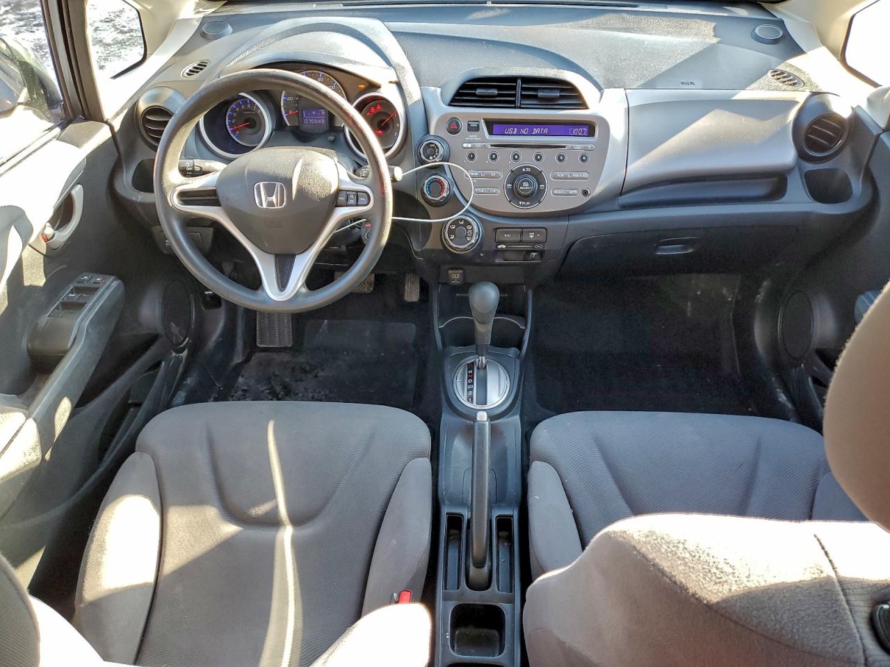 2013 HONDA FIT photo 22