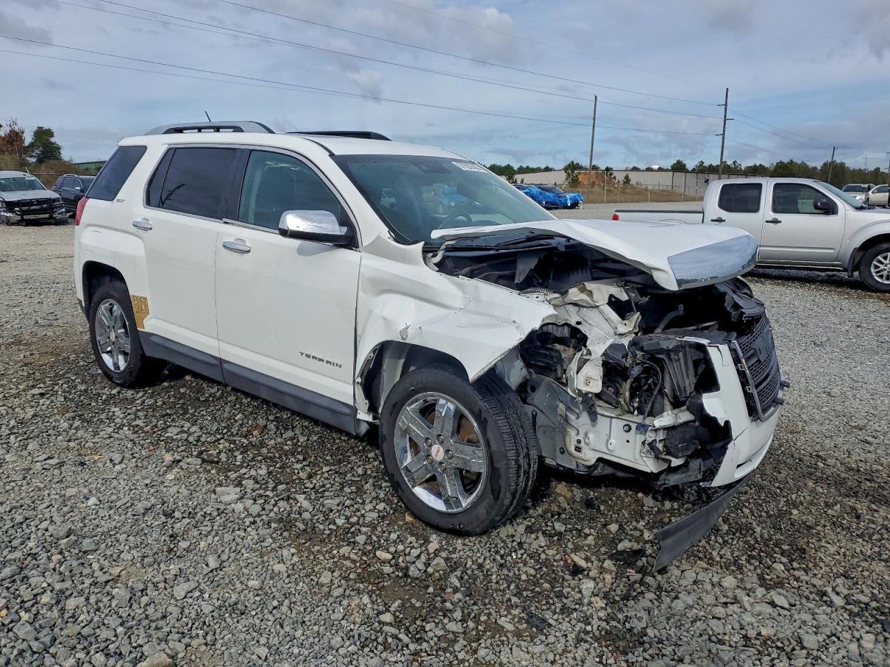 2013 GMC TERRAIN SLT photo 13
