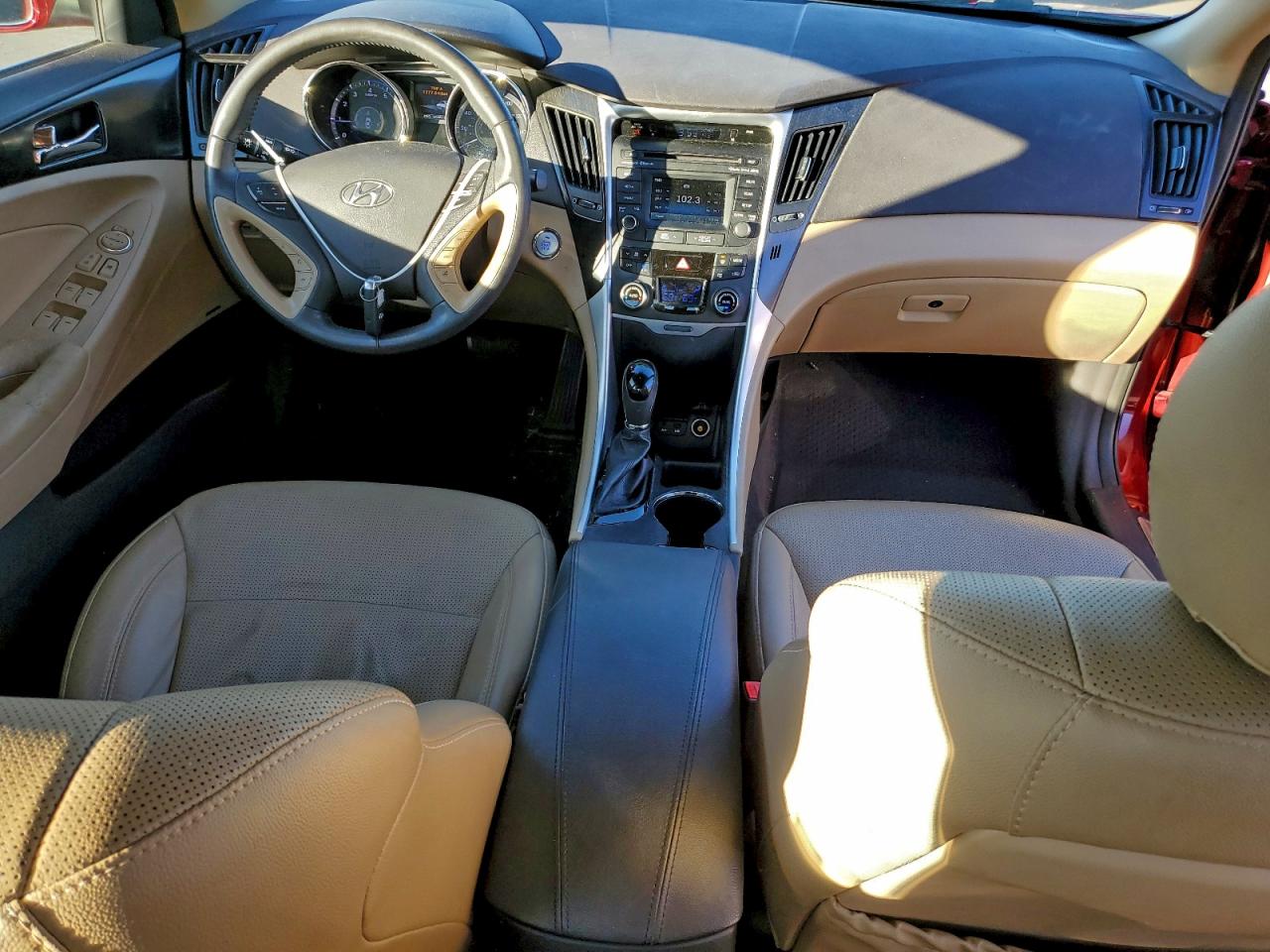 2014 HYUNDAI SONATA SE photo 15